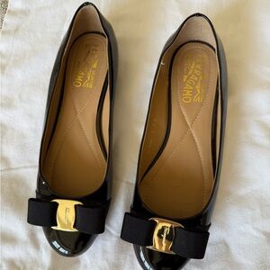 Salvatore Ferragamo Vara ballet flats